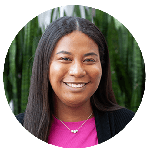 Charlina Sealy Headshot